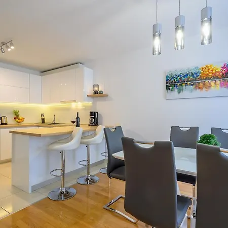 Relax 001 With Pool Apartment