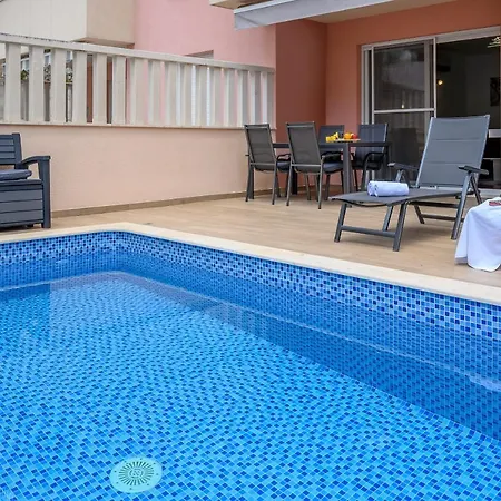 Relax 001 With Pool * Makarska
