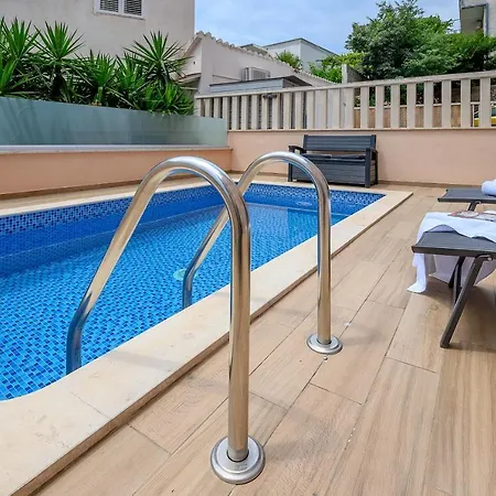 Apartment Relax 001 With Pool *